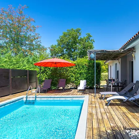 Lagon I Piscine Chauffee & Clim Dans Le Lot